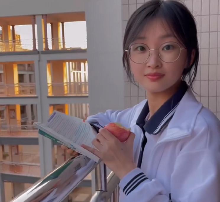 高中生运动会有哪些项目_高中生如何运动会_高中运动生会加分吗