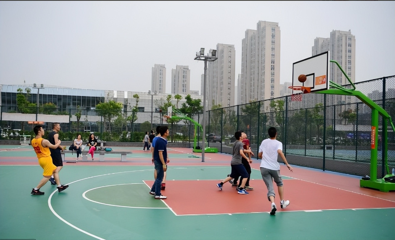 无规则篮球比赛怎么打视频_篮球无球规则_篮球规则5秒违例视频