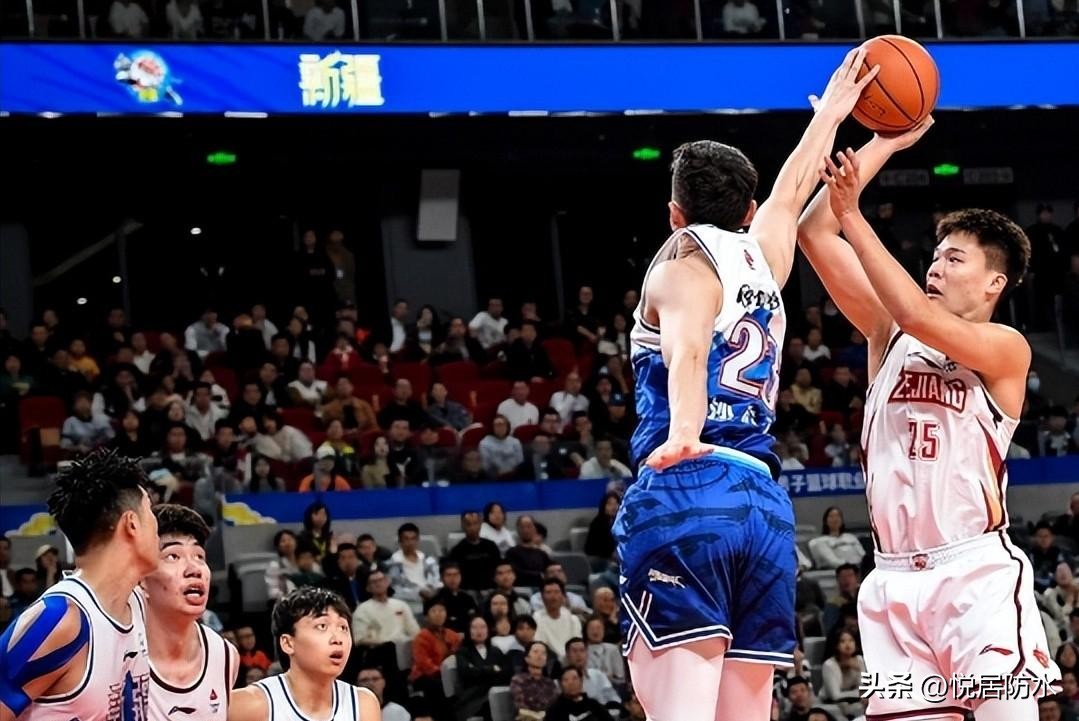篮球规则打手_打篮球3对3规则_篮球规则打手犯规图解