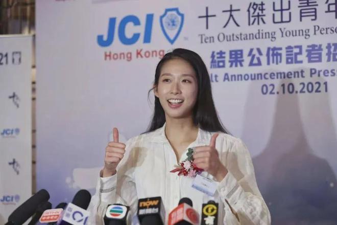 奥运击剑冠军何_奥运冠军击剑孙一文_奥运冠军击剑香港